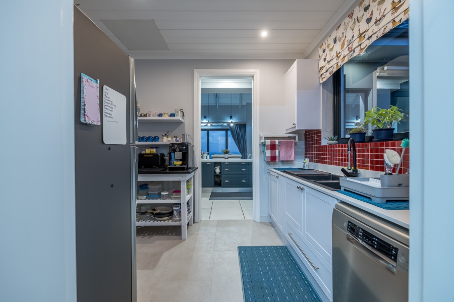 3 Bedroom Property for Sale in Nautilus Bay Western Cape